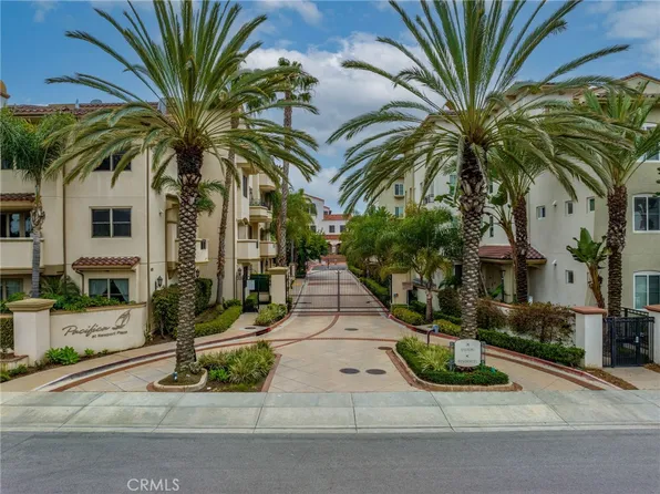 401 Bernard St Unit 406, Costa Mesa, CA 92627