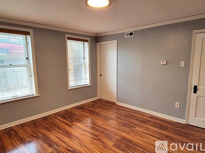 1st image of 2225 S Oakley Ave #G