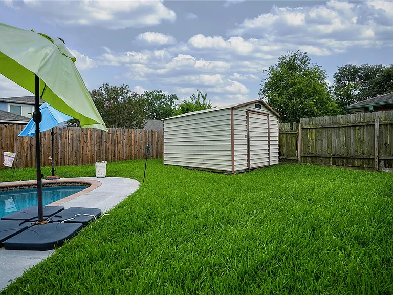 1103 W Brompton Dr — Photo 22