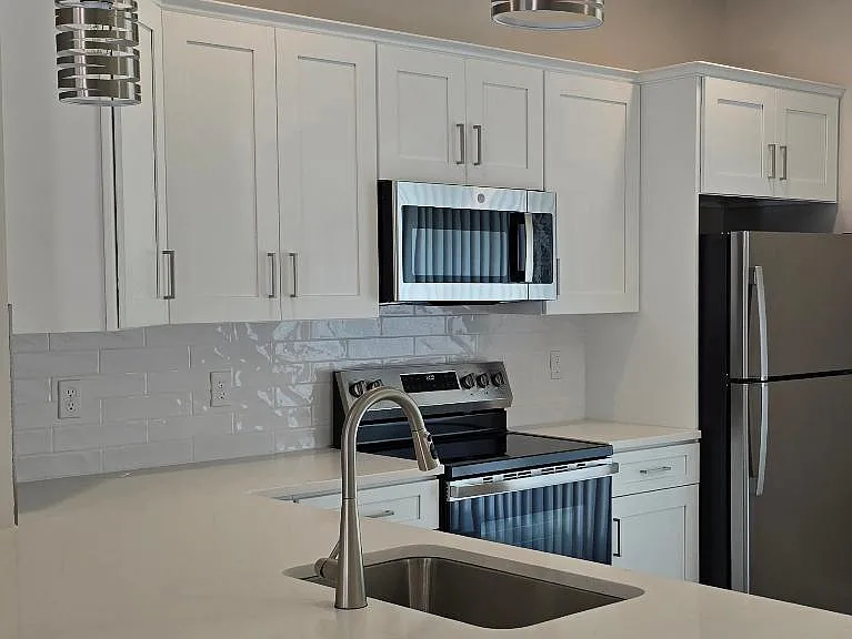 1411 Greenview Dr #20 — Photo 8