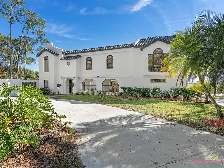 14182 Lake Mary Jane Rd — Photo 1