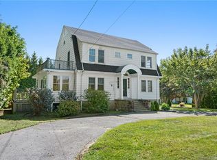 98 Gardner Ave, New London, CT 06320