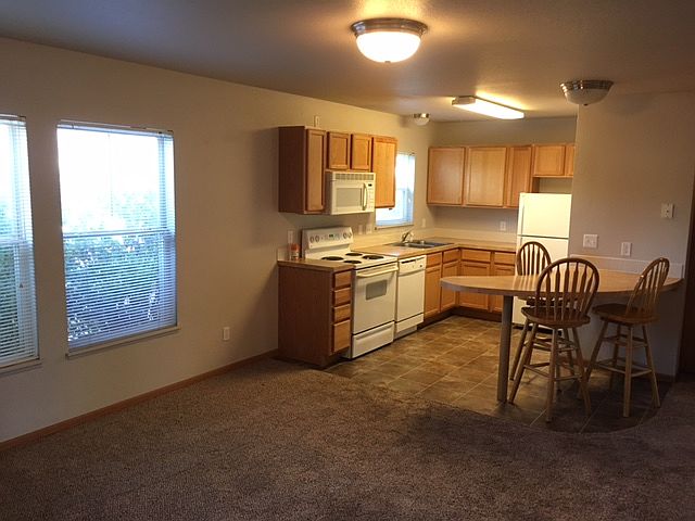 1st image of 647 Mitchell St #A-1