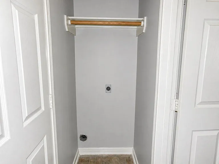 16810 Deck Ct — Photo 28