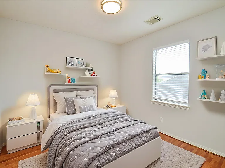 3911 Fallsbrook Ct — Photo 26