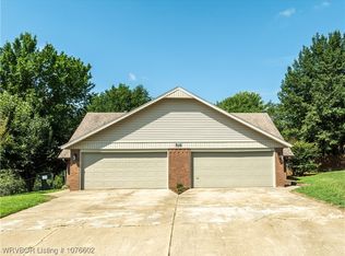 501 Oak Ln, Alma, AR 72921