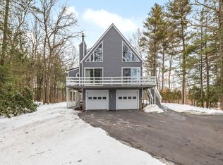 12 Seasons Ln, Londonderry, NH 03053