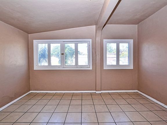 5th image of 8788 Palmetto Ave