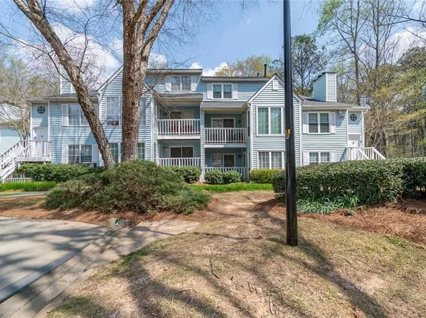 708 Glenleaf Dr, Peachtree Corners, GA 30092