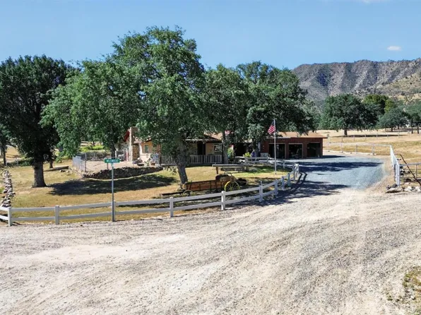 6211 Wildwood Rd, Lake Isabella, CA 93240