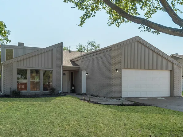 1624 Highpoint Dr, Lewisville, TX 75077