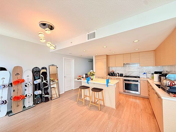 3rd image of 6700 Dunblane Ave #2608