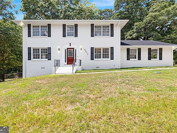 2nd image of 4373 Buckingham Cir