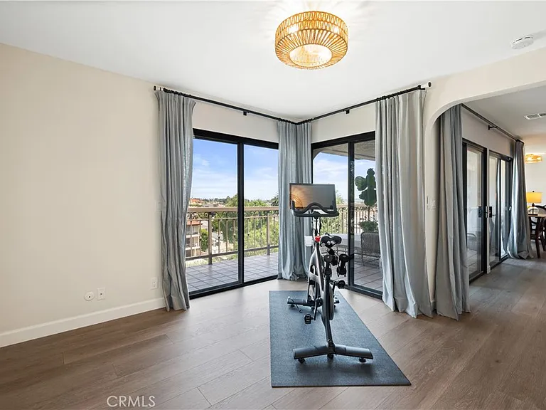 1150 W 13th St #306 — Photo 11
