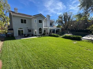 22259 Dumetz Rd, Woodland Hills, CA 91364