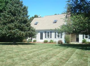 8 Windsor Rd, Sandwich, MA 02563