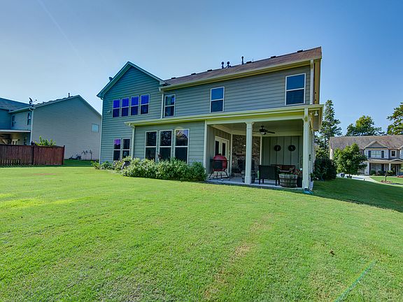 4th image of 2910 Dowell Farm Trl
