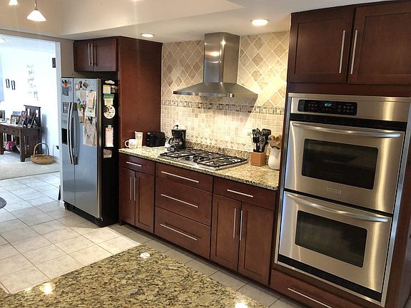 4th image of 9120 S Greenridge Ln