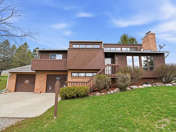 2nd image of 2725 Cooley Lake Rd