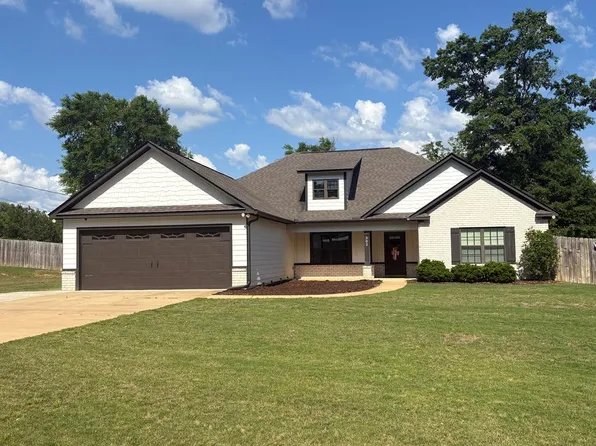 302 Lee Road 293, Smiths Station, AL 36877