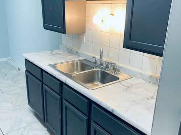 7854 S Rutherford Ave #1A, Burbank, IL 60459
