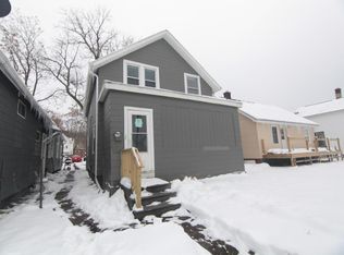 324 Railroad Ave, Moline, IL 61265