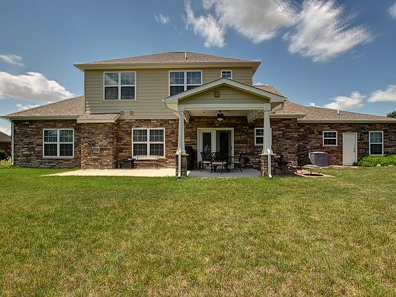 4th image of 4726 Wexmoor Dr.