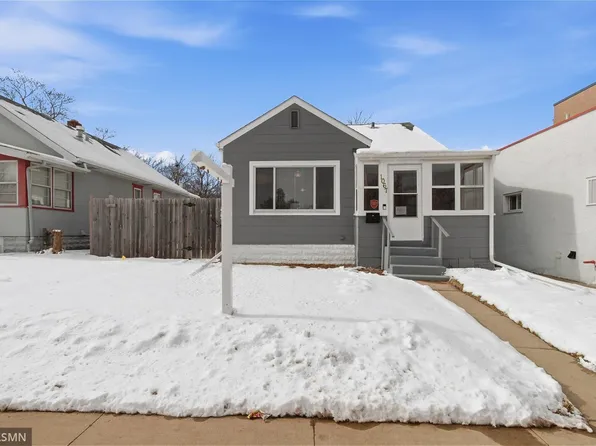 1067 Robert St S, West Saint Paul, MN 55118