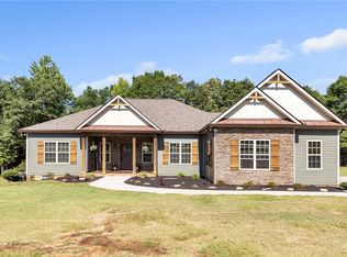 744 Dunklin Bridge Rd, Fountain Inn, SC 29644