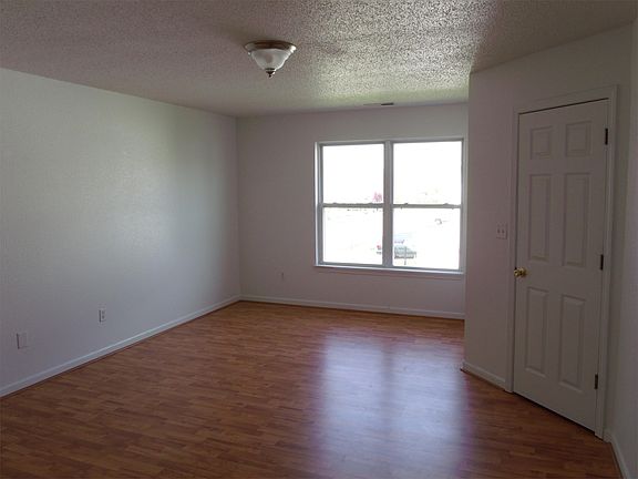 5th image of 4106 Canapple Dr