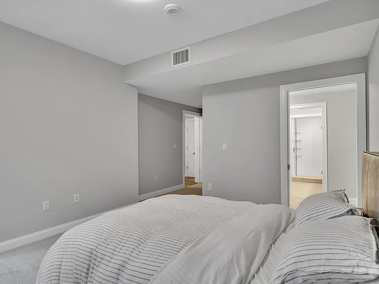 771 Harrison Ave #305 — Photo 21