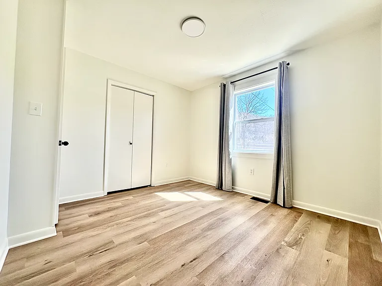 1 Moore Cir #4 — Photo 11