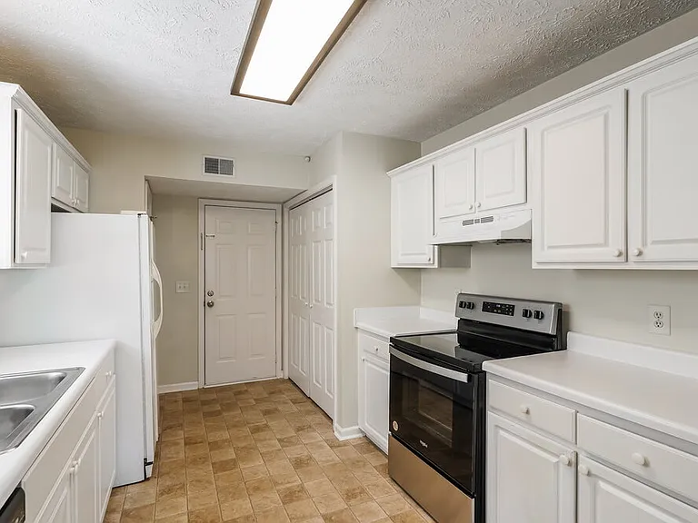 305 Indian Park Dr — Photo 9