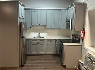 110 Railroad Ave APT 1, Hammonton, NJ 08037