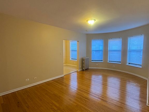 2nd image of 7732 N Marshfield Ave #2B