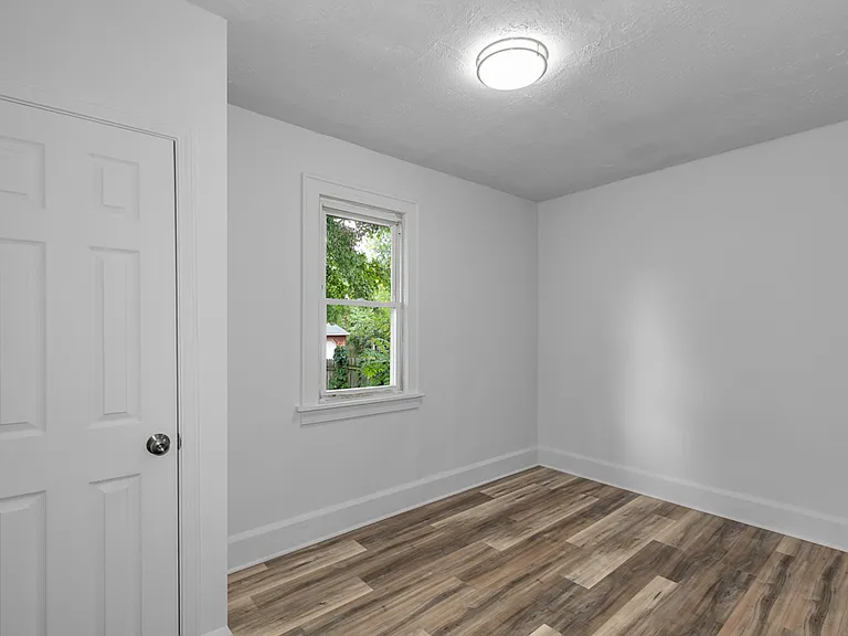 3033 Dewey Pl SW #2 — Photo 8