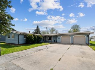 1403 Austin Pl, Marshalltown, IA 50158