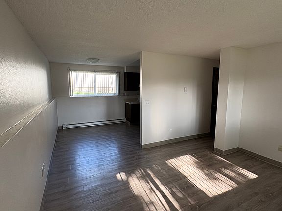 4th image of 10521 E Augusta Ave