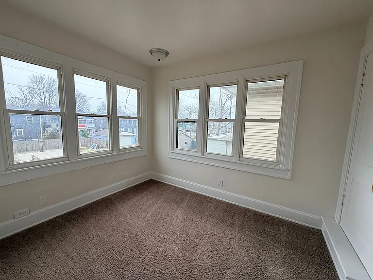 3141 N Park Ave — Photo 10