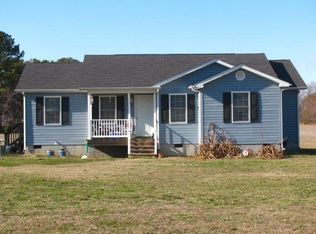 28 Jenkins Dr, Weems, VA 22576