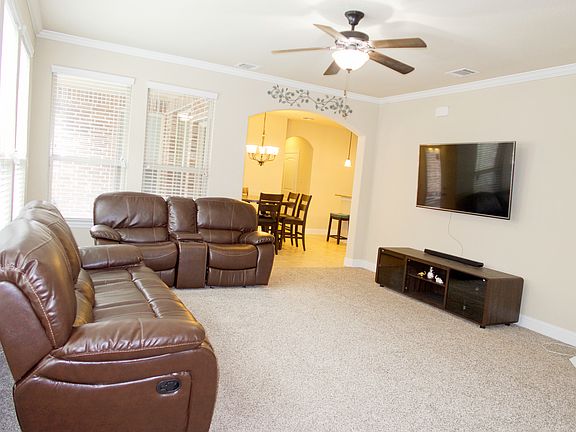 3rd image of 1520 Lauren Creek Ln
