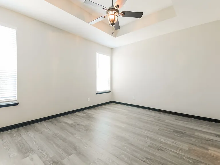 9136 Benevolent Ct — Photo 10