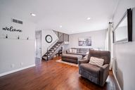 E Appletree Ln-S0811-004.jpg