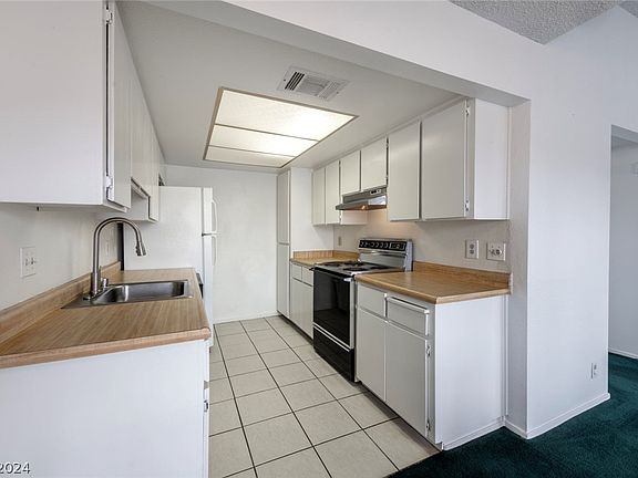 4th image of 4381 Gannet Cir Unit 2