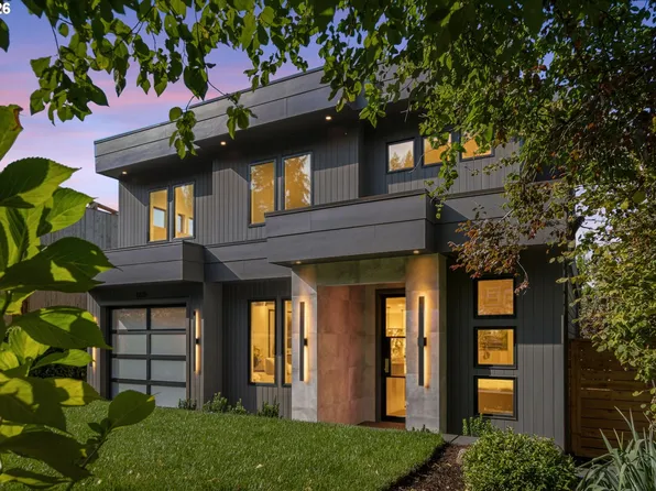 1225 Spruce St, Lake Oswego, OR 97034