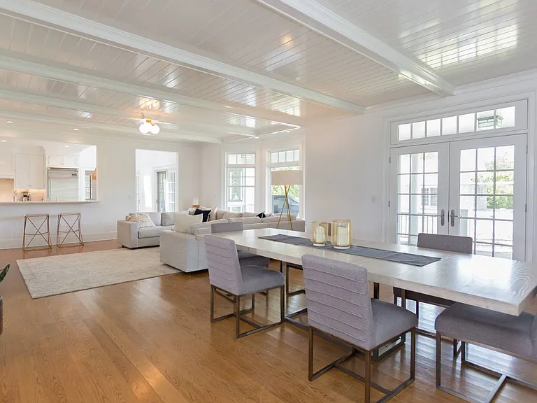 4 Hobart Ln — Photo 14