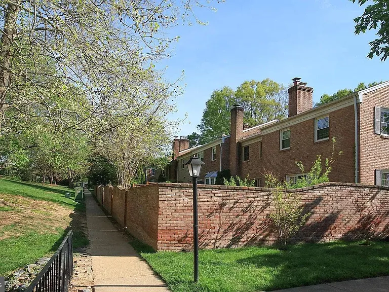 3124 Barnard Ct — Photo 21