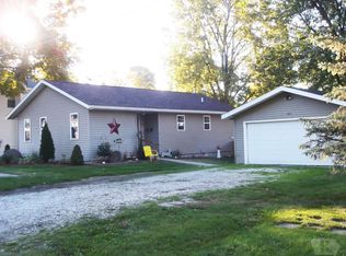 1014 Walnut St, Carthage, IL 62321