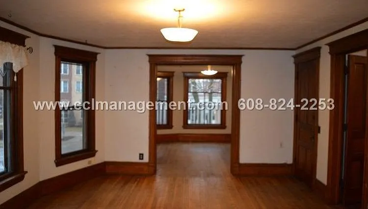 16 N Broom St #2 — Photo 12