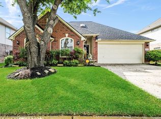 12419 Silverfield Ln, Houston, TX 77014